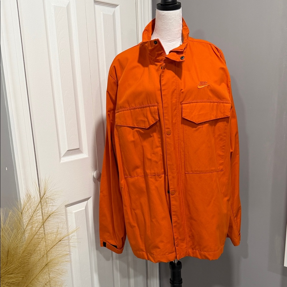 Nike Men's Vibrant Orange Windbreaker